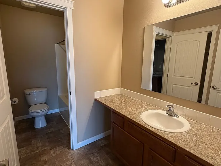 1415 Grindstone Dr SE — Photo 17