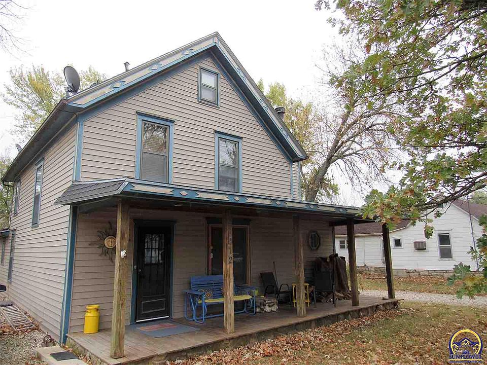 1st image of 312 Oak St