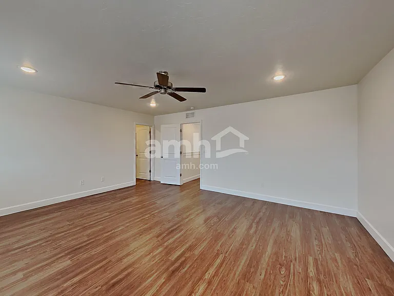 9291 W Wabash St — Photo 10