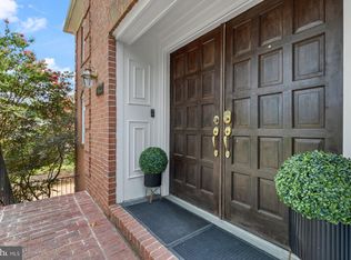 7421 Shreve Rd, Falls Church, VA 22043