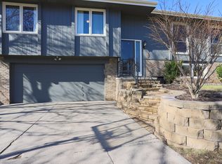 8261 Clay St, Omaha, NE 68122