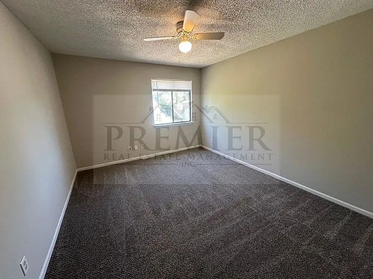 8428 Lane Pl — Photo 11