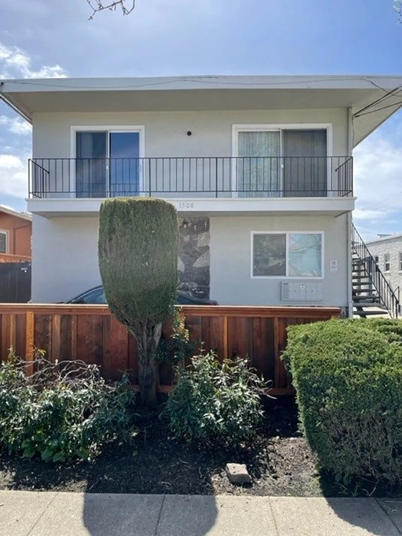 Building Photo - 1508 Parker St #B