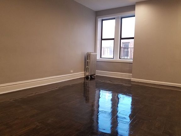 3rd image of 3340 Fort Independence St #52C