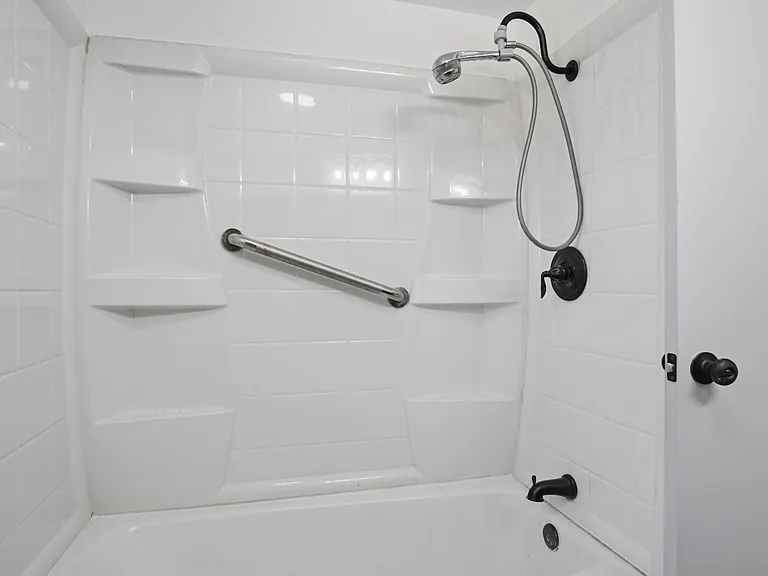 5404 S Huddleston Dr — Photo 17