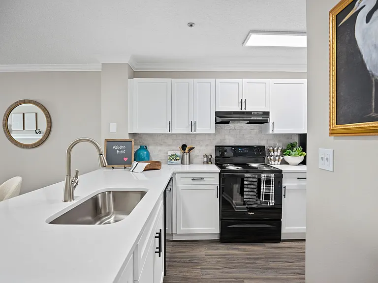 Northlake Apartments — Photo 6