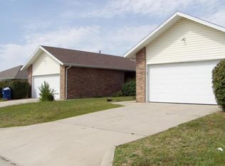 721-723 W Foxx Dr, NIXA, MO 65714
