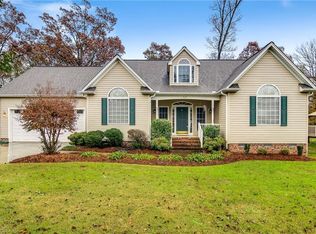 424 Timbergate Dr, Gibsonville, NC 27249