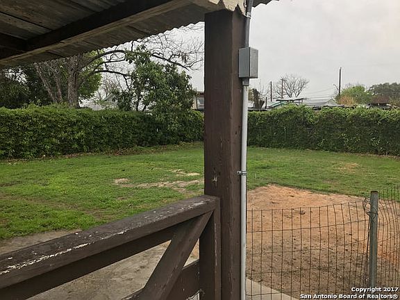 5th image of 1014 Allende Dr