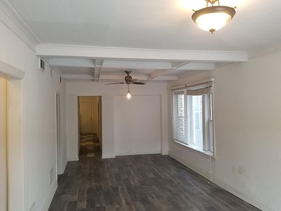 3rd image of 3242 W Pierce Ave #1