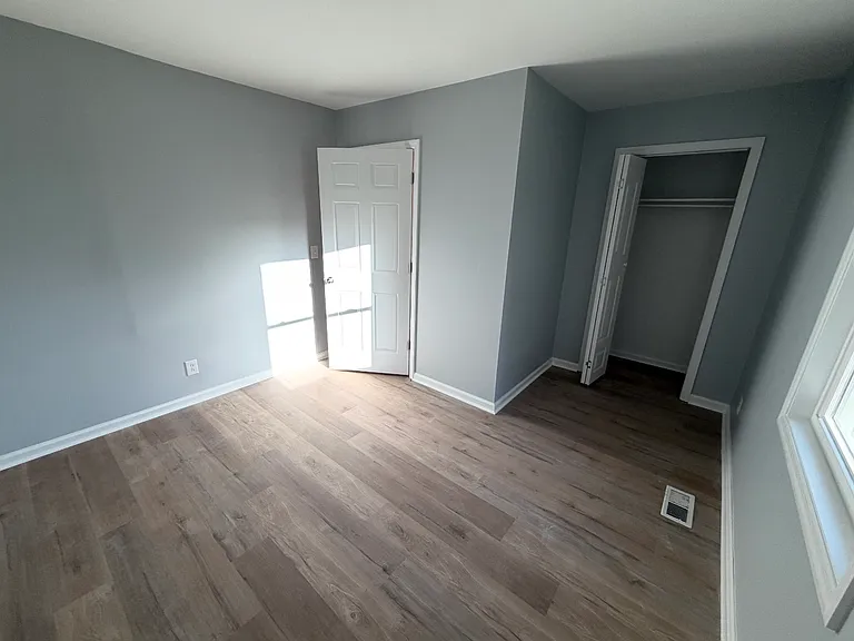 2714 Jenkins St — Photo 9