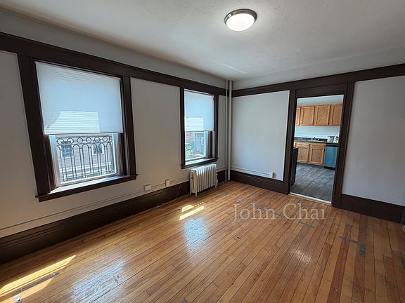 4th image of 220 South St APT 7