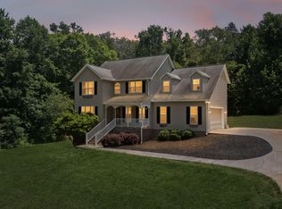 383 Bloomington Dr, Dalton, GA 30721