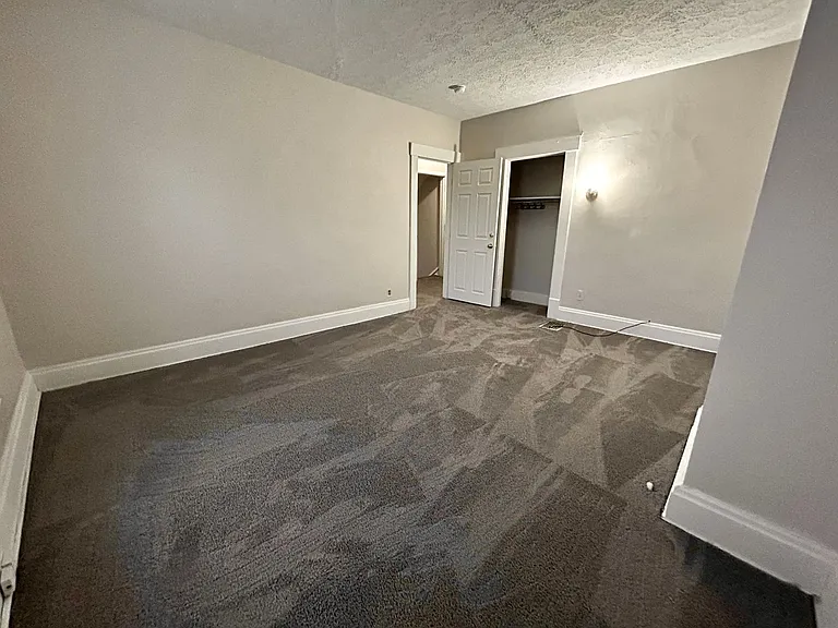 68 E Patterson Ave — Photo 23