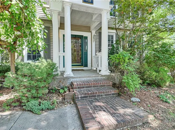 7439 N Strathbury Ave, Kansas City, MO 64151