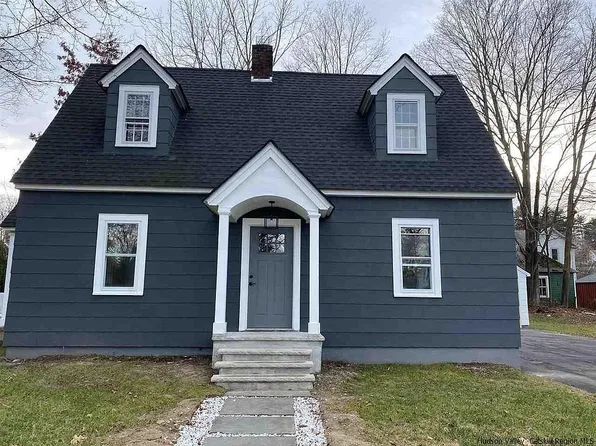 4 Green Acres Ct, Ellenville, NY 12428