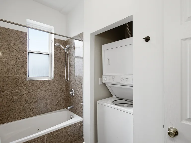 3760 W Fullerton Ave #2W — Photo 9