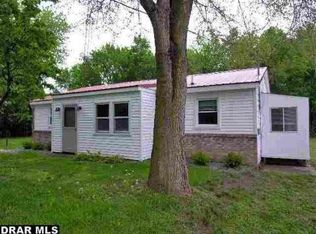 8506 Railroad Rd, Ottawa Lake, MI 49267