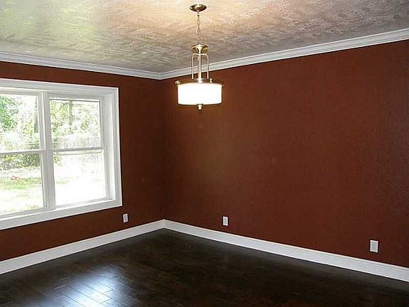 3rd image of 2421 N Constance Ln