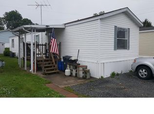 208 Bordic Rd, Reading, PA 19606