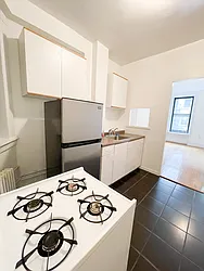 Rented by Urban Real Estate Inc