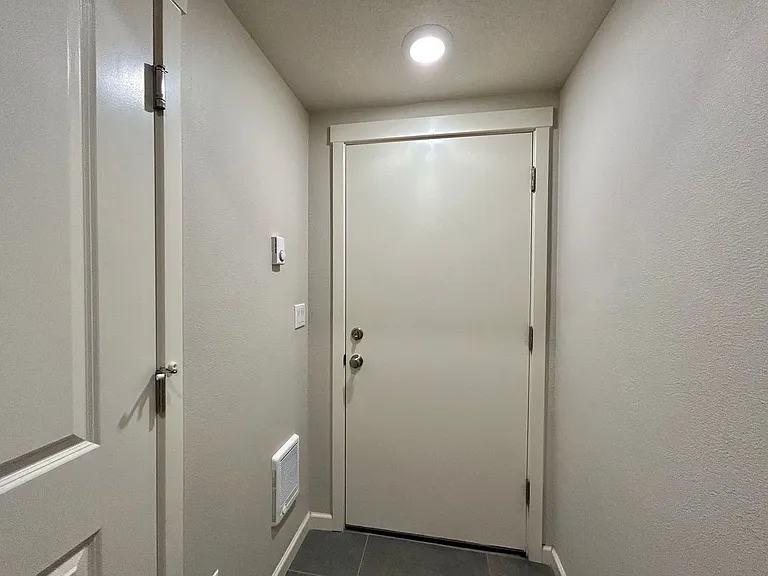 7211 NW Eleanor Ave — Photo 15