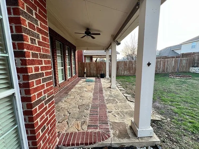 3904 Brush Creek Trl — Photo 14