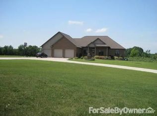 63 N 600 E, Angola, IN 46703