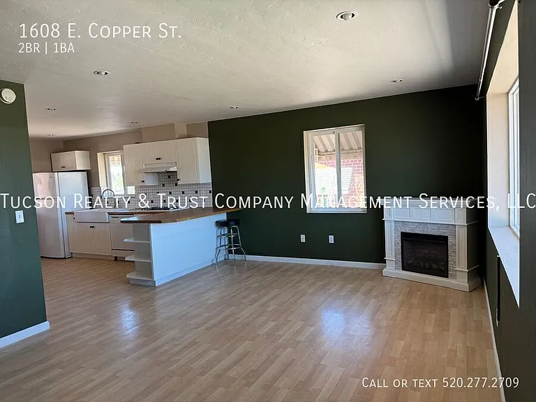 1608 E Copper St — Photo 3