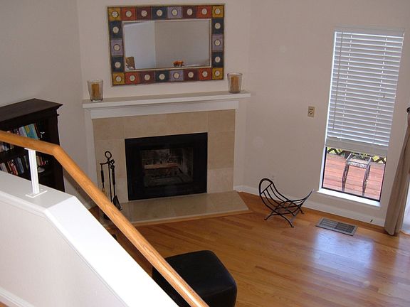 Livingroom with Deck