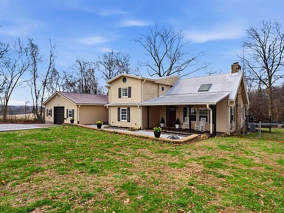 3rd image of 191 Evans Rd