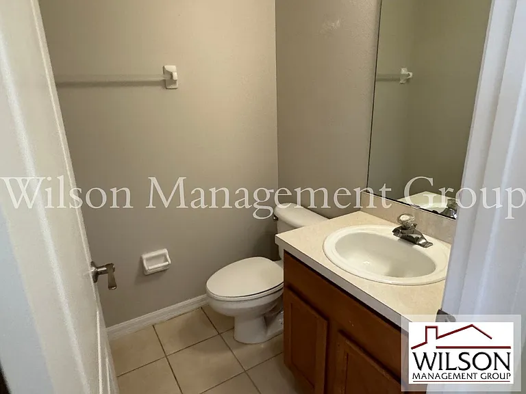 4944 Waterside Pointe Cir — Photo 12
