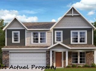 346 Issac Tharp St, Pataskala, OH 43062