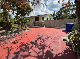 6420 Oak St, Hollywood, FL 33024