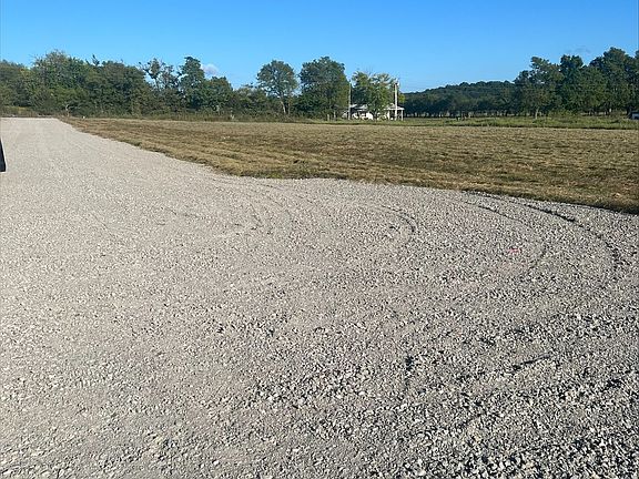 5th image of 16960 W 829th Rd