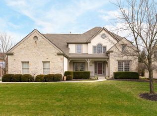 8422 Greenside Dr, Dublin, OH 43017