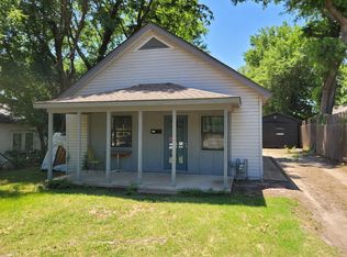 210 N Roosevelt Ave W, Sand Springs, OK 74063