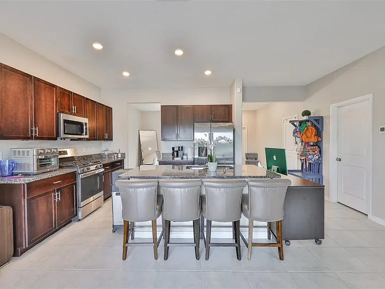 9454 Channing Hill Dr — Photo 4