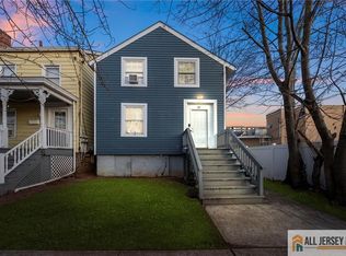 38 Prosper St, New Brunswick, NJ 08901