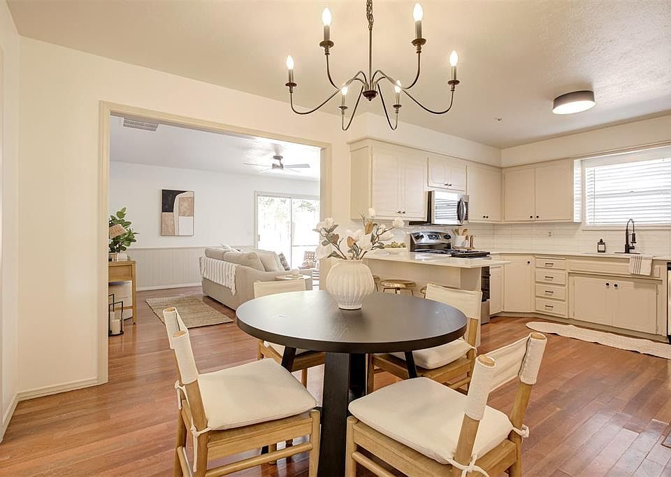 どぶた様 9905 Essex Ave, Oklahoma City, OK 73120 | Zillow