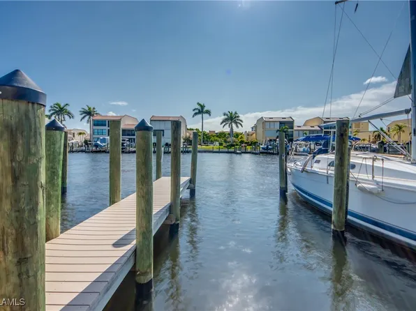 4013 SE 19th Pl APT 101, Cape Coral, FL 33904