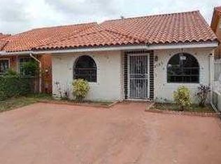 2123 W 53rd St, Hialeah, FL 33016