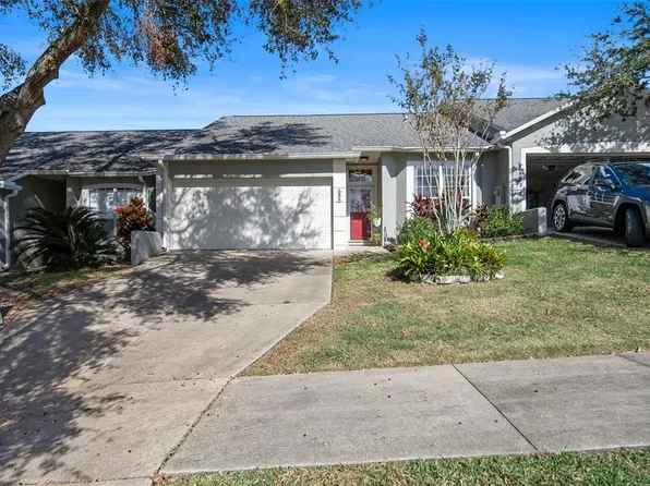 686 Lexington Dr, Clermont, FL 34711