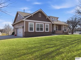 8237 S 103rd Cir, La Vista, NE 68128