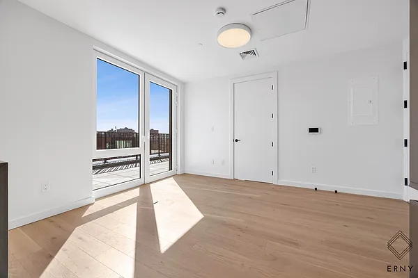 Bedroom, photo 2