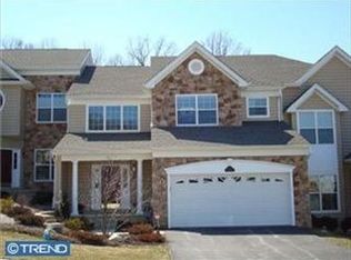 87 Sagewood Dr, Malvern, PA 19355