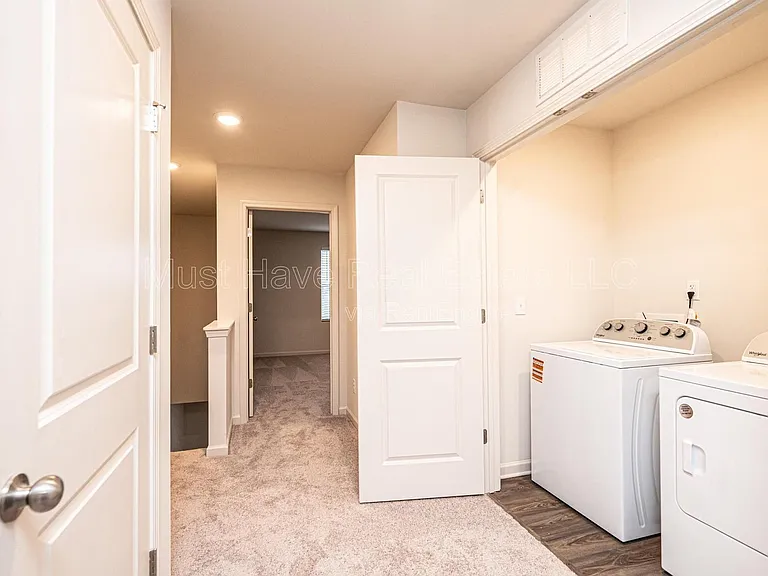 1926 Tranquility Cir #E — Photo 5
