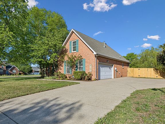 3rd image of 3161 Jenkins Dr