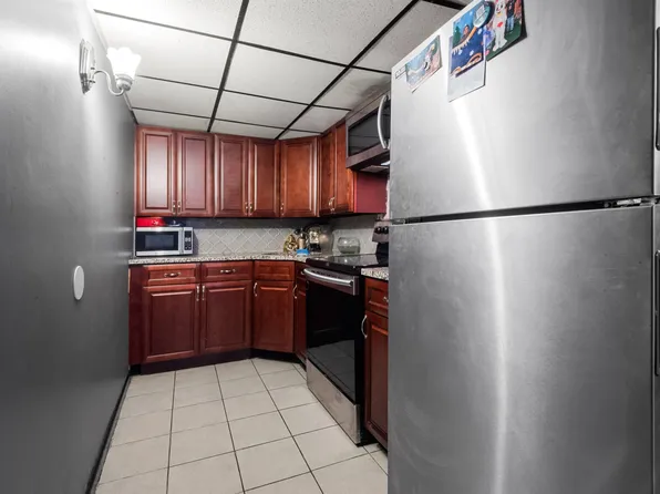 106 Reservoir Avenue image 22 of 27