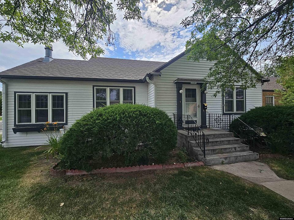 1st image of 2541 Main St